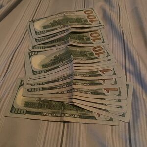 Meet your Posher, Designer